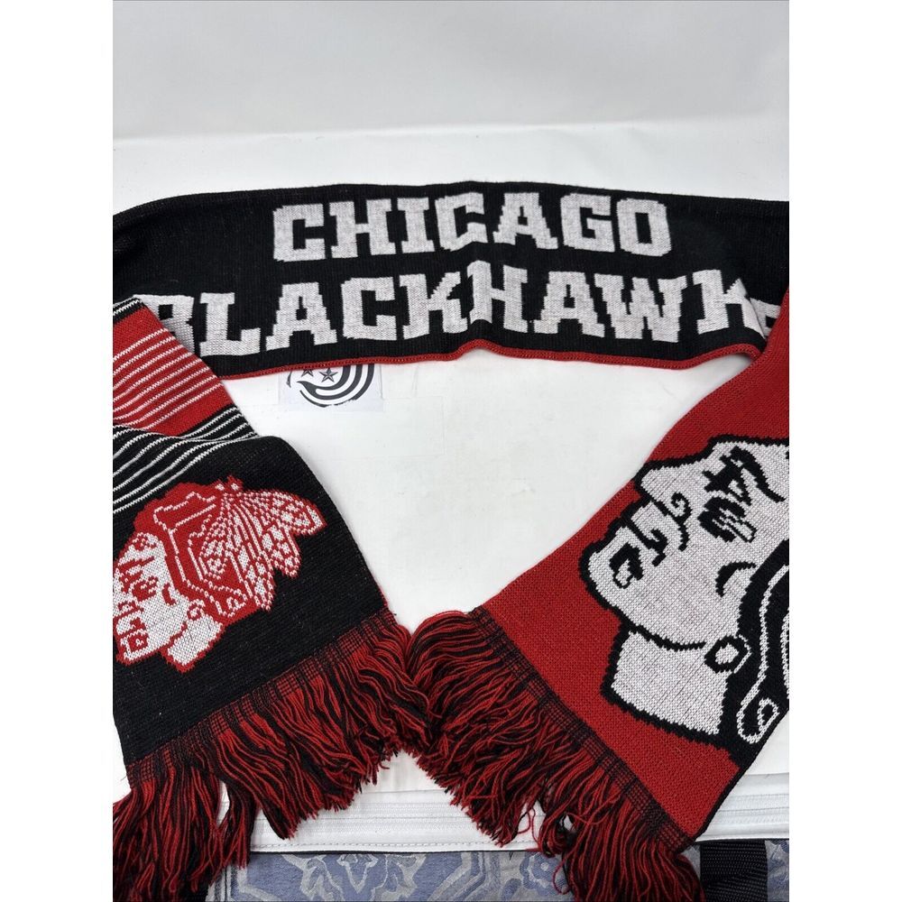 Forever Collectibles Chicago Blackhawks Scarf Black Red Reversible Fringe‎